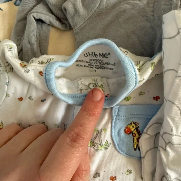 Lot of 8 NB and 0-3m gowns/Sleepers - Picture 2 of 8